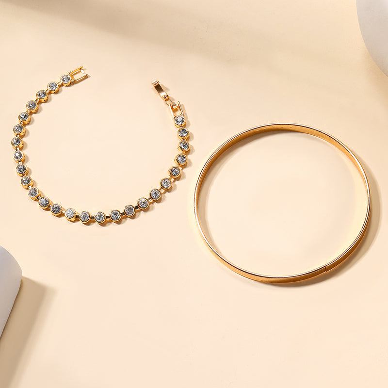 Vintage Gold Cuff & Bangle Set – Retro Fashion Jewelry